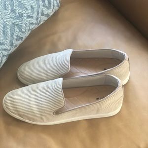 BIRDIES The Swift in Oatmeal Corduroy Slip-on Sneakers Tan White Women’s Size 11